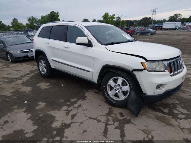 Salvage Jeep Grand Cherokee Image