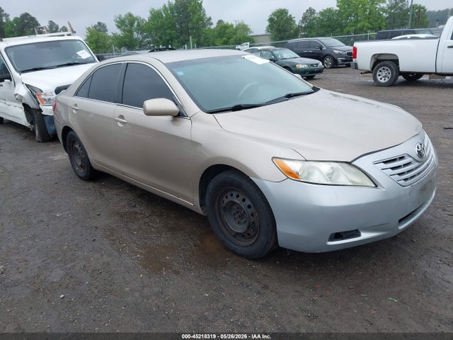 Salvage Toyota Camry Image