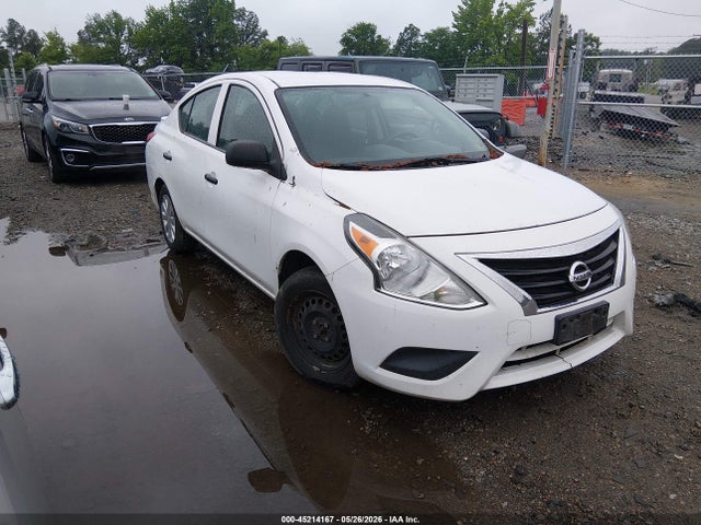 Salvage Nissan Versa Image
