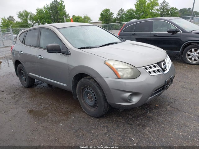 Salvage Nissan Rogue Image