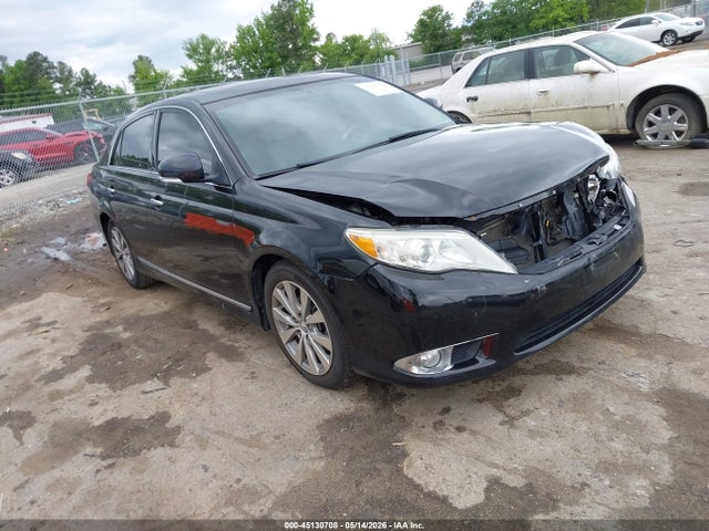Salvage Toyota Avalon Image