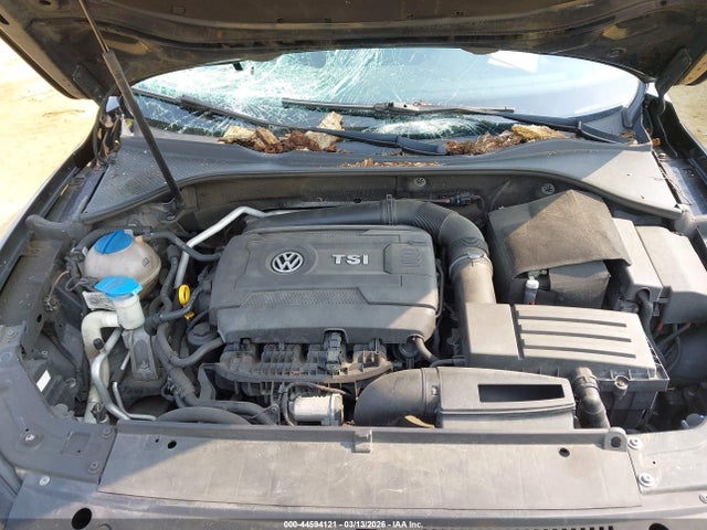 Volkswagen Passat 1.8t S
