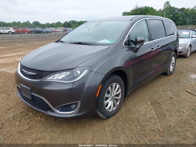 Chrysler Pacifica Touring Plus
