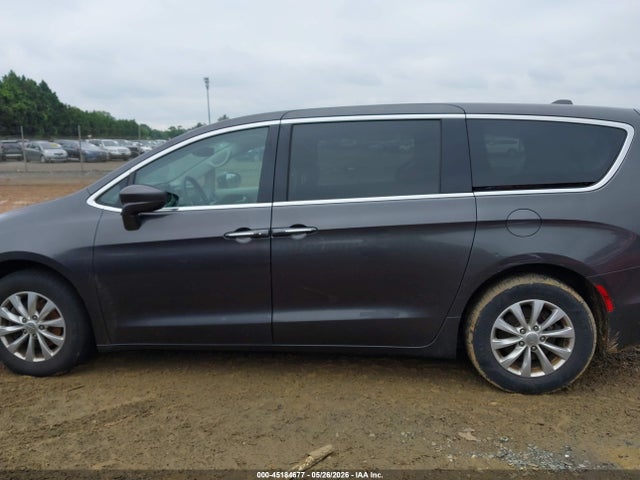Chrysler Pacifica Touring Plus