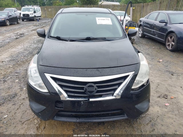 Nissan Versa 1.6 S