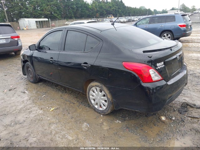 Nissan Versa 1.6 S