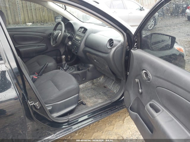 Nissan Versa 1.6 S