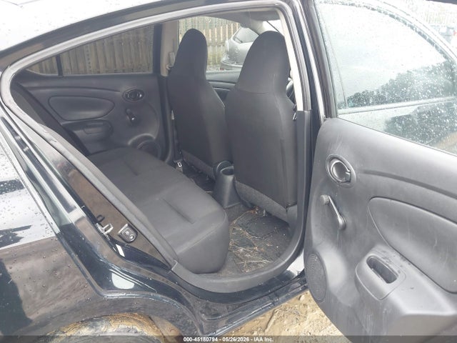 Nissan Versa 1.6 S