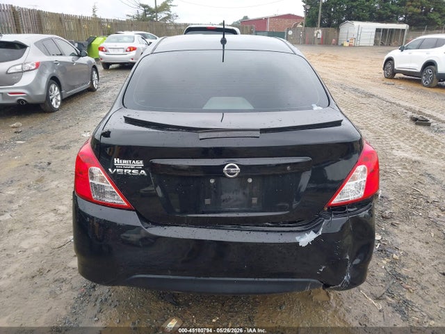 Nissan Versa 1.6 S