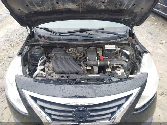 Nissan Versa 1.6 S