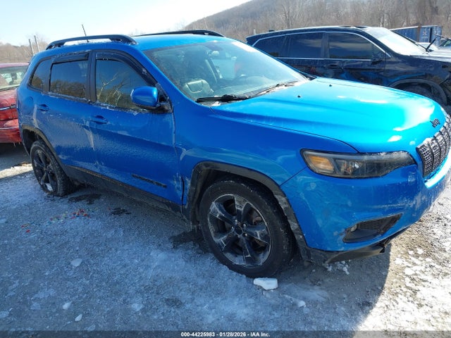 Salvage Jeep Cherokee Image