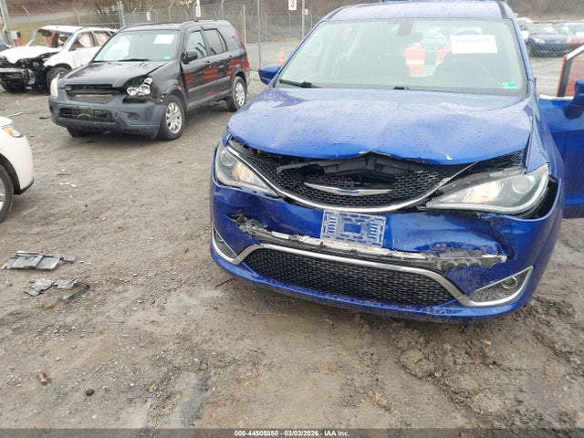 Chrysler Pacifica Touring Plus