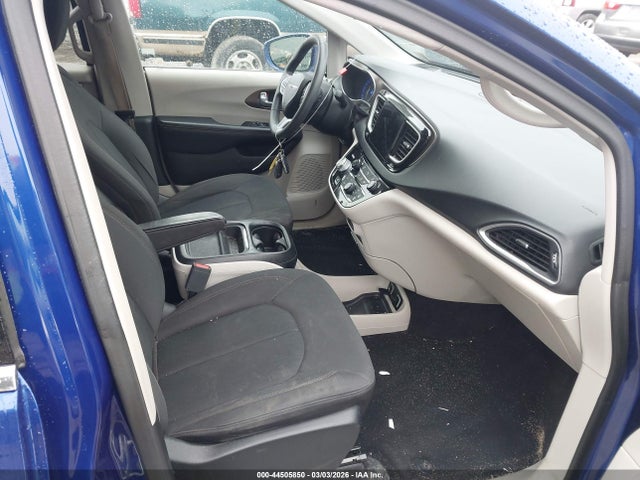 Chrysler Pacifica Touring Plus