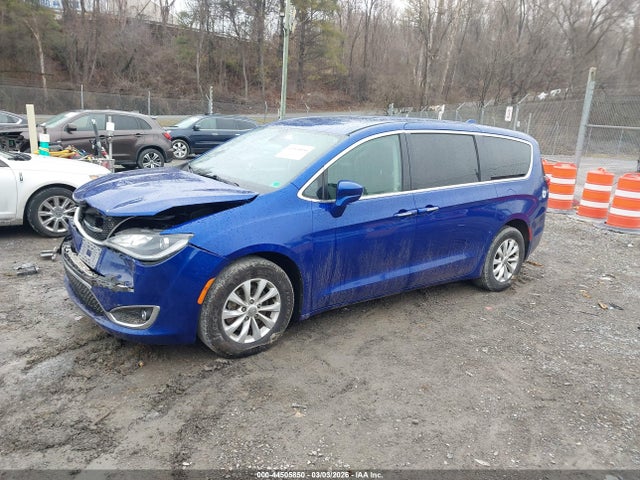 Chrysler Pacifica Touring Plus