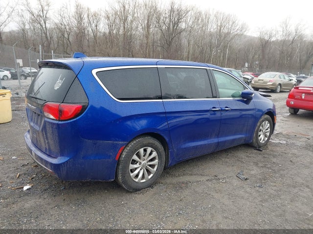 Chrysler Pacifica Touring Plus