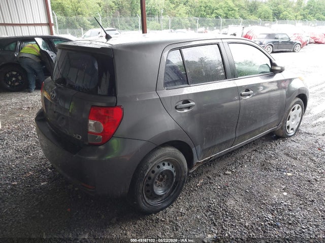 Scion xD