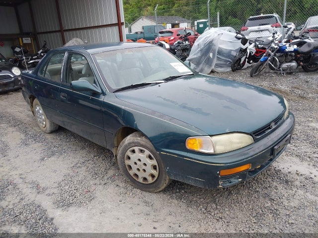 Salvage Toyota Camry Image