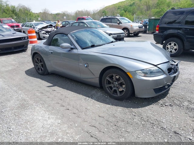 Salvage BMW Z Series Image