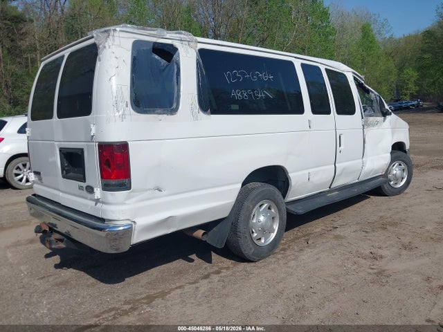 Ford E-350 Xlt