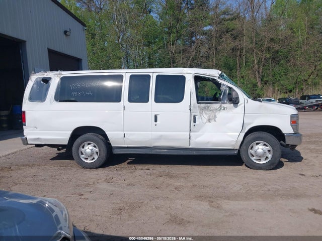 Ford E-350 Xlt