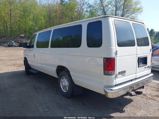 Ford E-350 Xlt