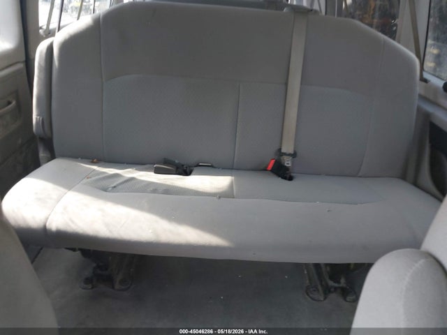 Ford E-350 Xlt
