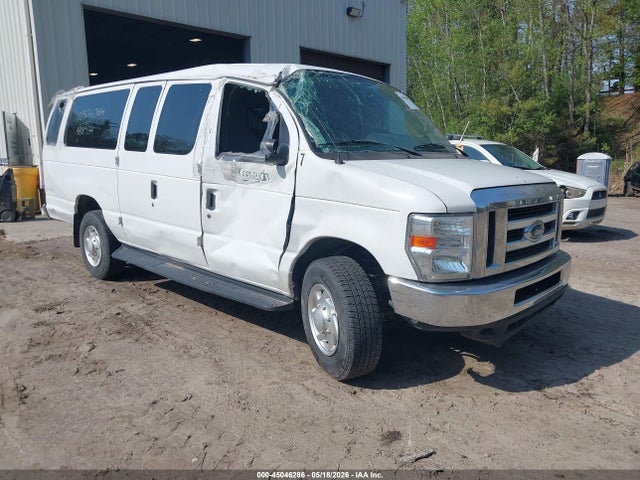 Salvage Ford E-350 Image