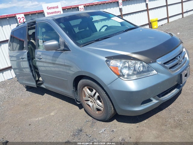 Salvage Honda Odyssey Image
