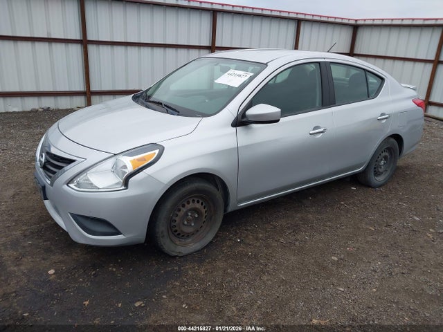 Nissan Versa