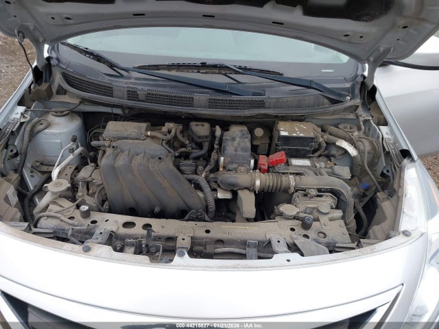 Nissan Versa