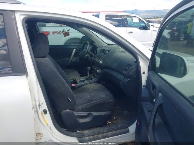 Toyota Highlander Sport