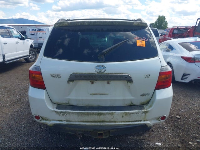 Toyota Highlander Sport