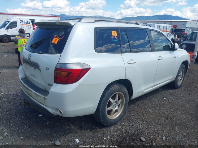 Toyota Highlander Sport