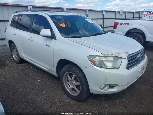 Toyota Highlander Sport
