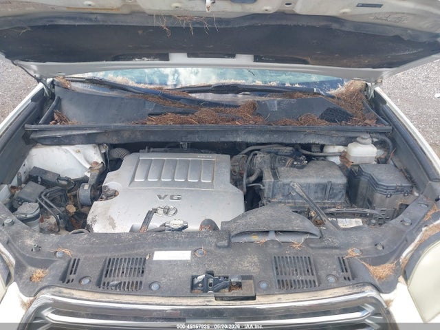 Toyota Highlander Sport