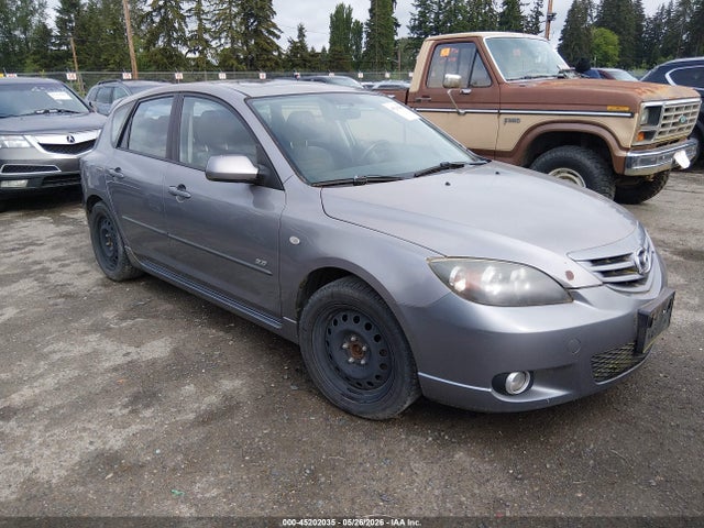 Salvage Mazda Mazda3 Image