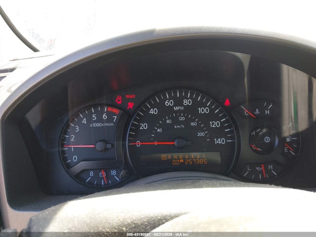 Nissan Titan Se