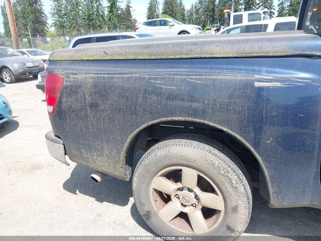 Nissan Titan Se