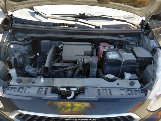 Mitsubishi Mirage Es