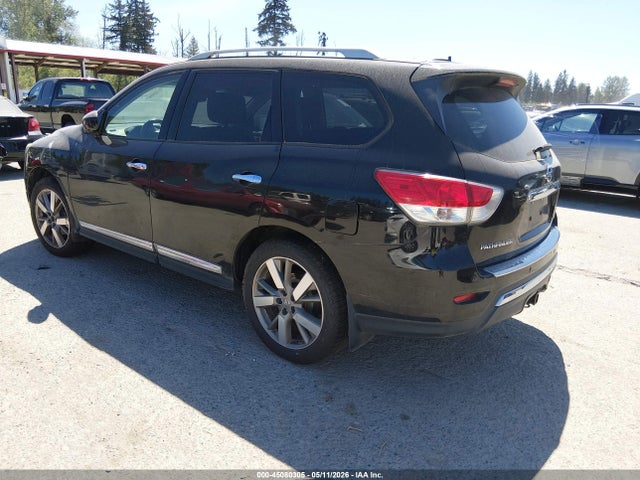 Nissan Pathfinder Platinum