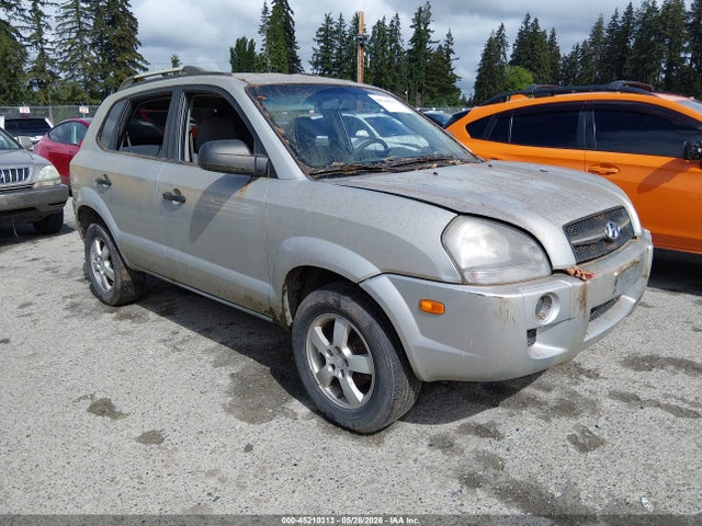 Salvage Hyundai TUCSON Image