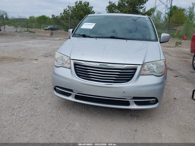 Chrysler Town & Country Touring