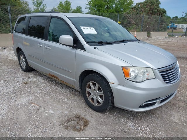 Salvage Chrysler Town & Country Image
