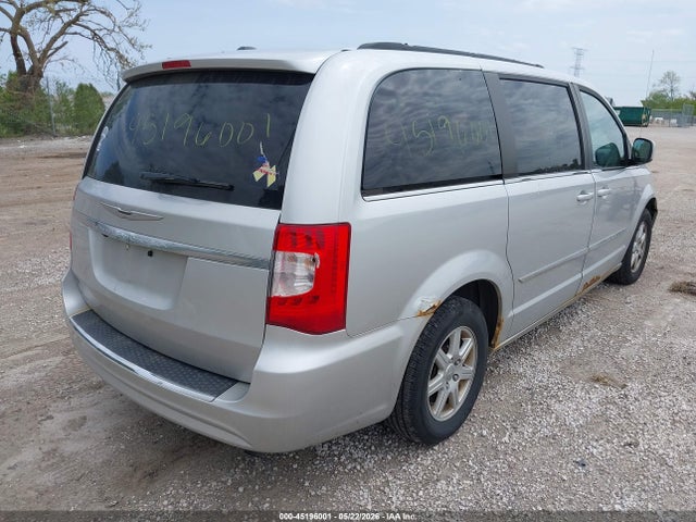 Chrysler Town & Country Touring