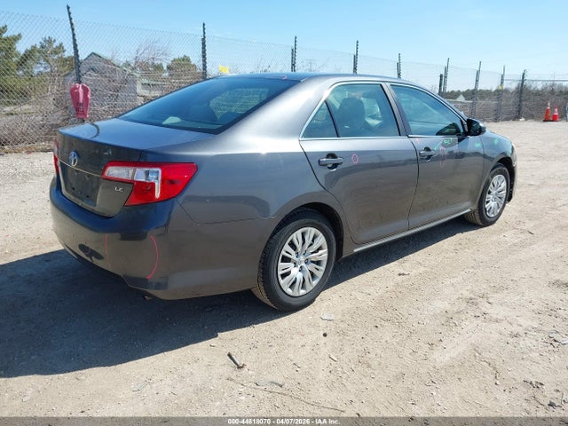 Toyota Camry Le