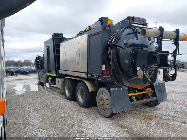 Peterbilt 567