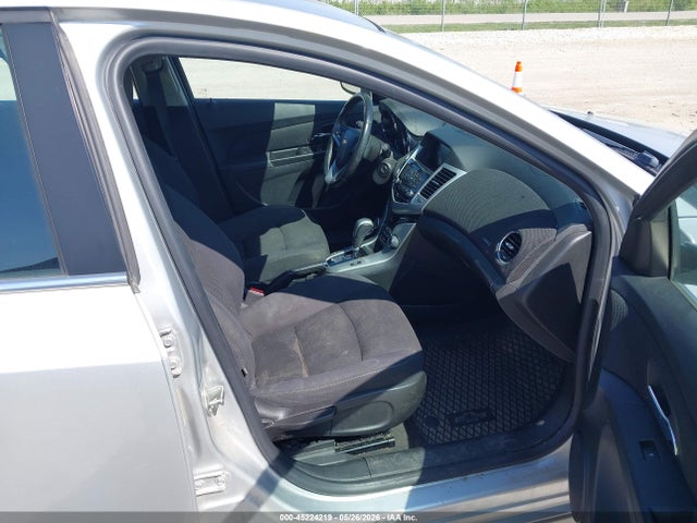 Chevrolet Cruze 1lt Auto