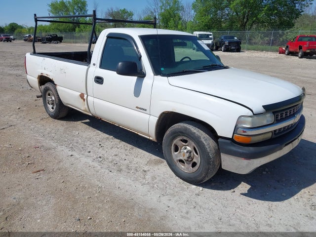 Salvage Chevrolet Silverado 1500 Image