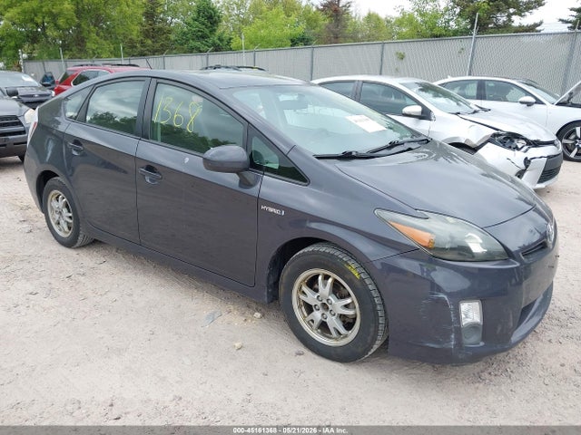 Salvage Toyota Prius Image