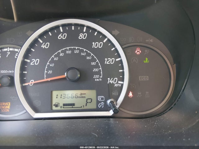 Mitsubishi Mirage Es